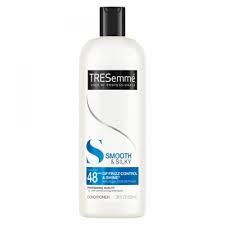 TRESemmé Smooth and Silky Conditioner 828m